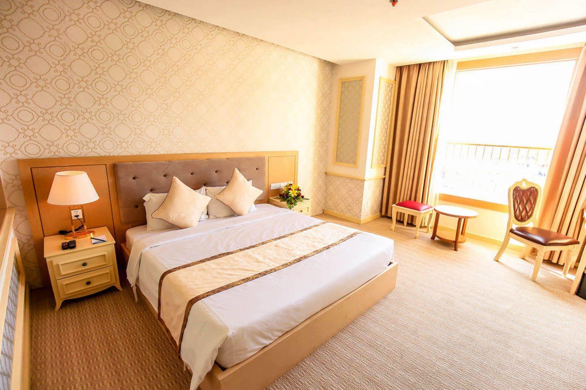 Bavico Plaza Hotel Da Lat Exterior photo